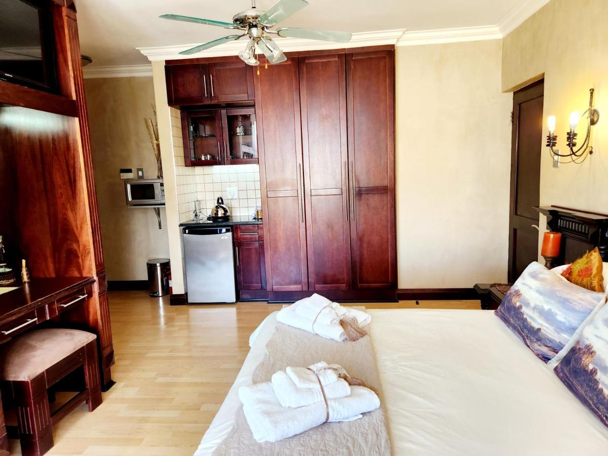 קליינמונד The Wooden Leg Guesthouse מראה חיצוני תמונה